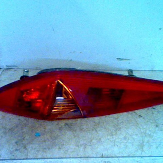 Feu arrière gauche occasion FIAT PUNTO II Phase 1 10-1999->05-2003 D60 46794078 1
