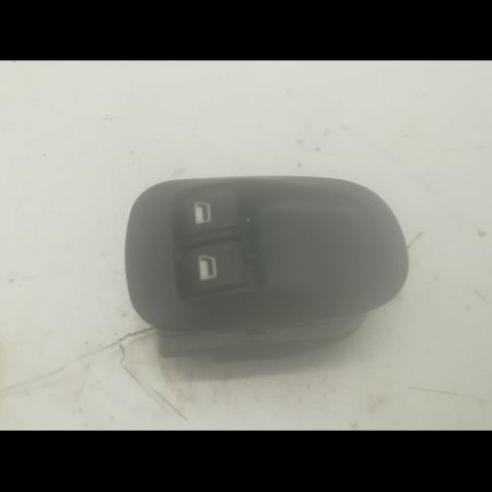 Commande lève-glace porte avant droite occasion PEUGEOT 206 Phase 2 02-2003->02-2009 1.4 HDI 70ch
