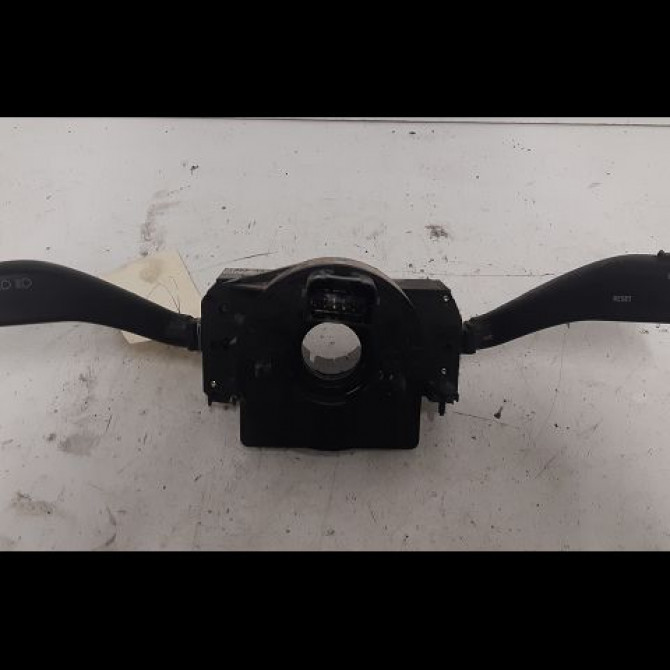 Bloc commodos occasion VOLKSWAGEN POLO IV Phase 1 01-2002->05-2005 1.4 16v 6Q0953513E9B9 1