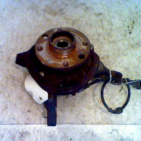 Moyeu avg occasion OPEL CORSA III Phase 2 08-2003->09-2006 1.0i 12v 9195608