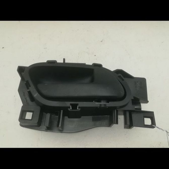 Poignee int porte ard occasion PEUGEOT 208 Phase 2 04-2015->... 1.2i 81ch 9144C1 1