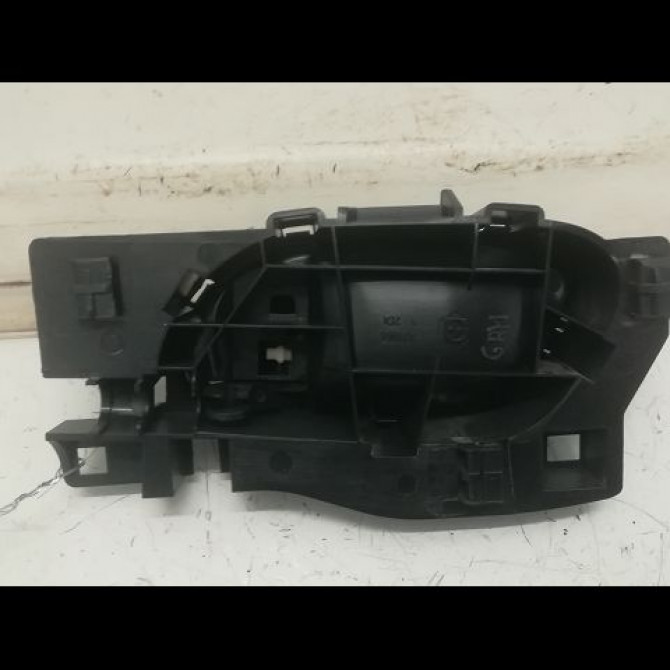 Poignee int porte ard occasion PEUGEOT 208 Phase 2 04-2015->... 1.2i 81ch 9144C1 2