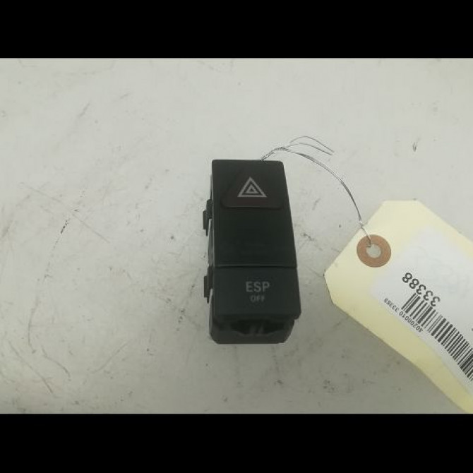 Bouton de warning occasion MERCEDES CLASSE C IV phase 1 02-2014->... C220 170ch 20490517007342 1