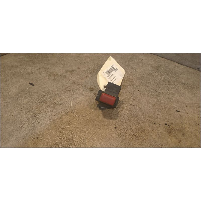 Bouton de warning occasion RENAULT SAFRANE Phase 2 09-1996->08-2000 2.5 7700808032 1