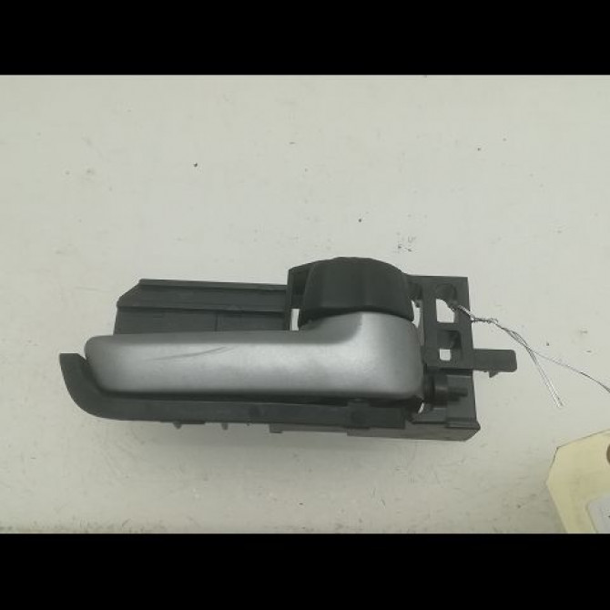 Poignee int porte ard occasion OPEL AGILA II Phase 1 03-2008->12-2014 1.0i 65ch 93195906 1