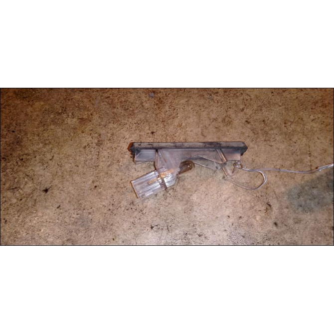 Eclaireur plaque de police d occasion RENAULT MODUS Phase 2 01-2008->12-2012 1.2i 16v 75ch 2