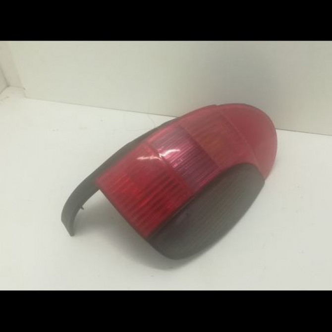 Feu arrière droit occasion PEUGEOT 306 Phase 2 04-1997->03-2002 6351J3 1