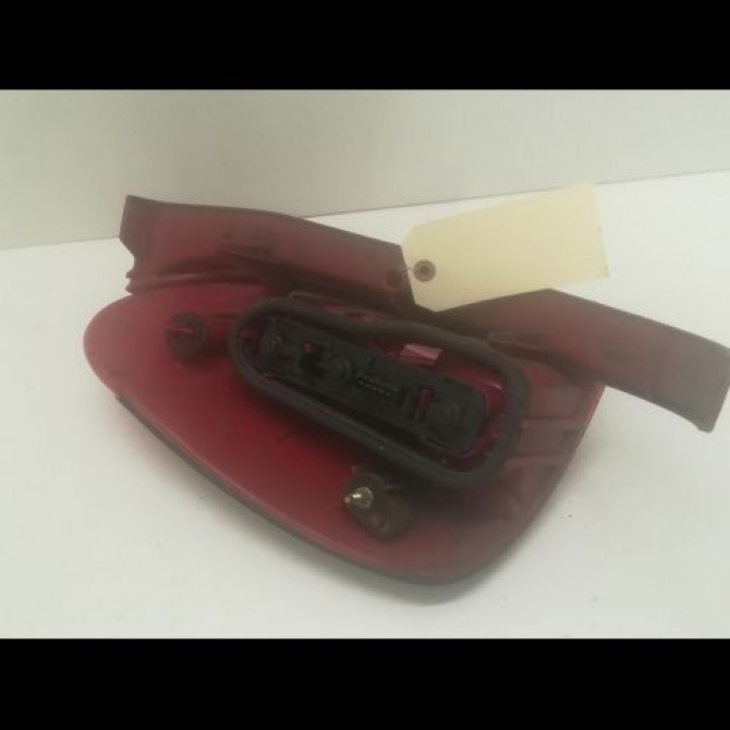 Feu arrière droit occasion PEUGEOT 306 Phase 2 04-1997->03-2002 6351J3 2