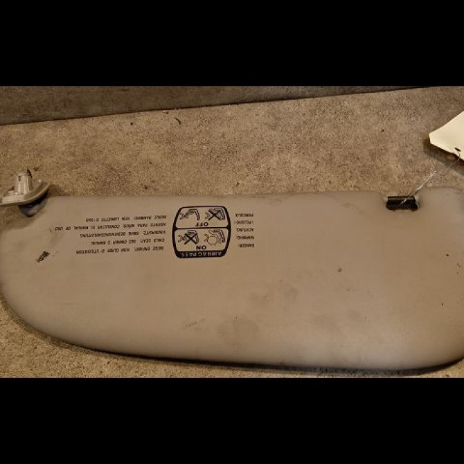 Pare-soleil droit occasion PEUGEOT 206 Phase 1 09-1998->03-2009 1.6i 16v 8143HE 2