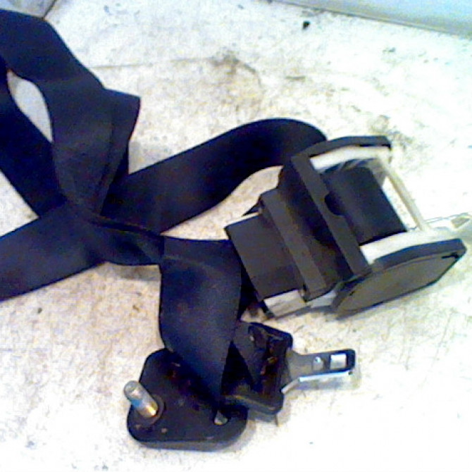 Ceinture avant droite occasion FORD FIESTA IV Phase 2 09-1999->09-2002 1.8 D 1108573 1