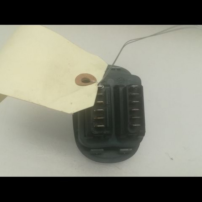 Commande lève-glace porte avant gauche occasion RENAULT MEGANE I Phase 1 11-1995->03-1999 1.9 D 7700432963 2