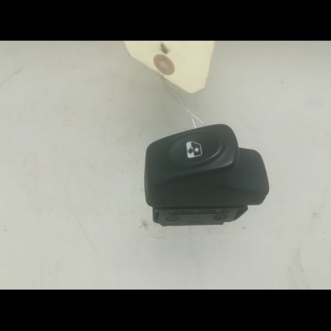 Commande lève-glace porte avant droite occasion RENAULT MEGANE I Phase 1 11-1995->03-1999 1.9 D 1
