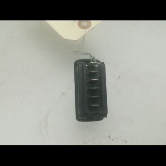 Commande lève-glace porte avant droite occasion RENAULT MEGANE I Phase 1 11-1995->03-1999 1.9 D 2