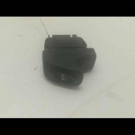Commande lève-glace porte avant droite occasion RENAULT MEGANE I Phase 1 11-1995->03-1999 1.6i