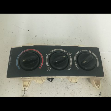 Commande de chauffage occasion RENAULT MEGANE I Phase 1 11-1995->03-1999 1.4i 75ch 7701041844