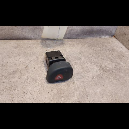 Bouton de warning occasion RENAULT SCENIC I Phase 1 09-1996->08-1999 7700841043