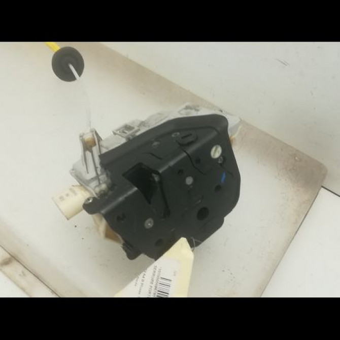 Serrure porte ard occasion AUDI A4 II Phase 2 09-2004->04-2008 8E0839016AA 2