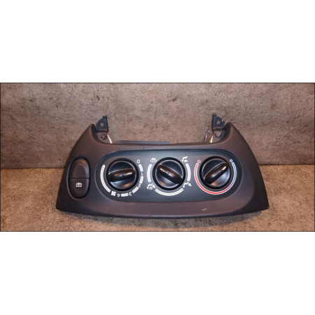 Commande de chauffage occasion RENAULT MEGANE I Phase 1 11-1995->03-1999 1.4 7701041844