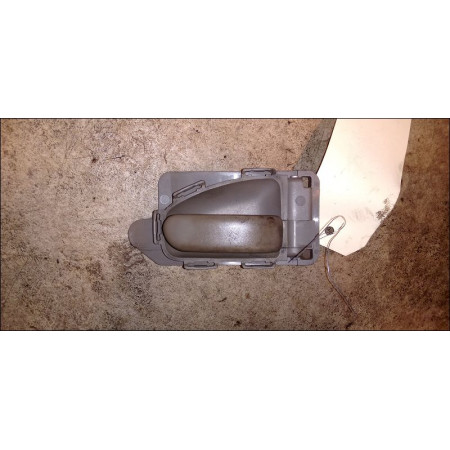 Poignee int porte avd occasion CITROEN XSARA PICASSO Phase 1 12-1999->02-2004 2.0 HDi 90ch 9143F3