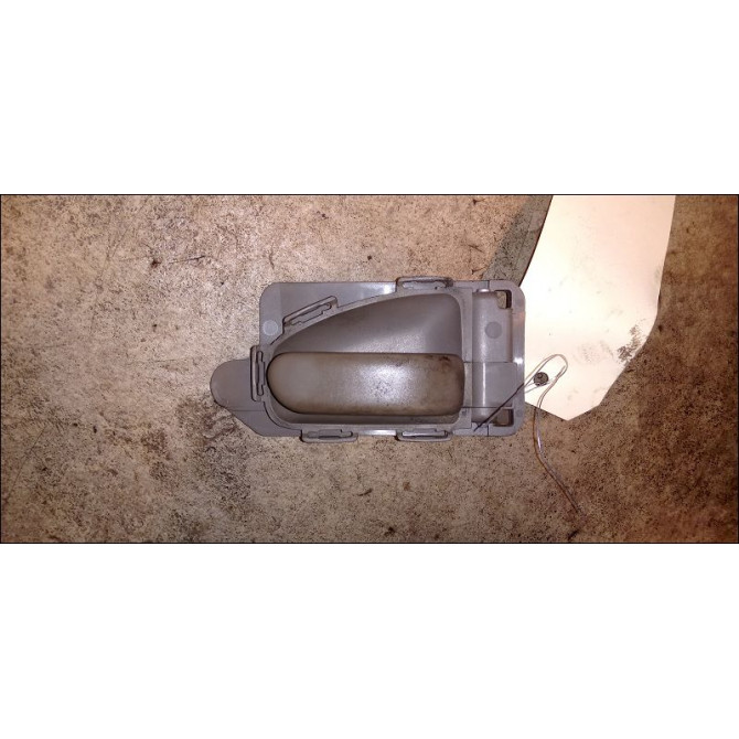 Poignee int porte avd occasion CITROEN XSARA PICASSO Phase 1 12-1999->02-2004 2.0 HDi 90ch 9143F3 1