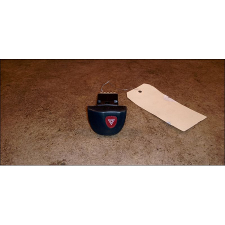 Bouton de warning occasion RENAULT MEGANE I Phase 1 11-1995->03-1999 1.4 7700841043