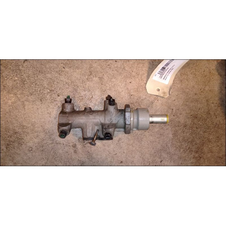 Maitre cylindre occasion RENAULT MASTER II Phase 1 09-1997->11-2003 2.5 D 80ch 7701208176