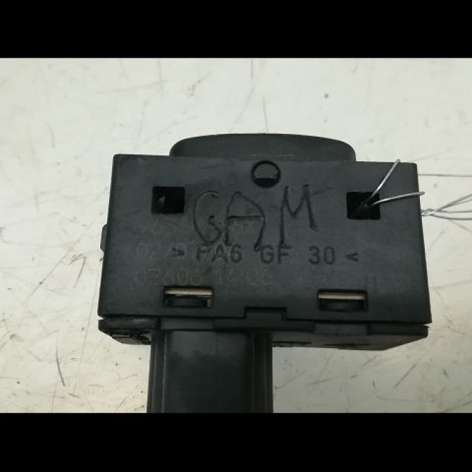 Commande leve-glace porte arrière gauche occasion PEUGEOT 307 Phase 1 04-2001->06-2005 2.0 HDI 16v 136ch 6554E8 3