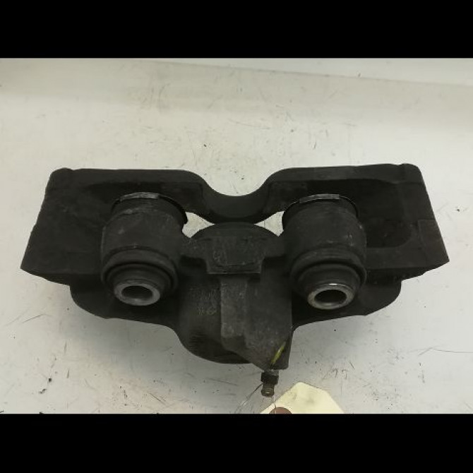 Etrier de frein avant droit occasion RENAULT TWINGO I Phase 1 04-1993->08-1998 Twingo >09.96 7701203845 2