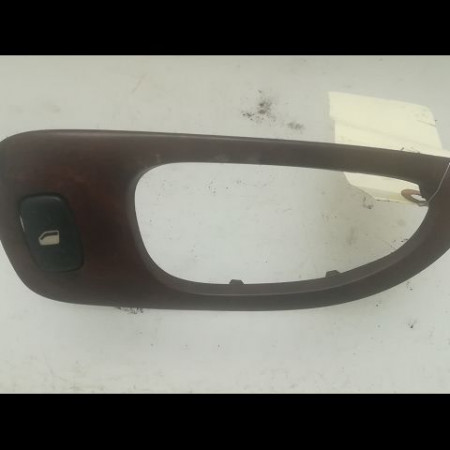 Commande leve-glace porte arrière droite occasion PEUGEOT 307 Phase 1 04-2001->06-2005 2.0 HDI 90ch 6554E8