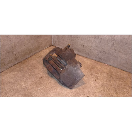 Etrier de frein avant droit occasion RENAULT TWINGO I Phase 1 04-1993->08-1998 1.2i 55ch 7701203845