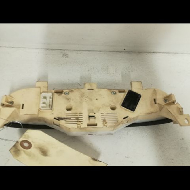 Bouton de warning occasion FIAT PUNTO II Phase 2 05-2003->10-2009 1.2i 60ch 2