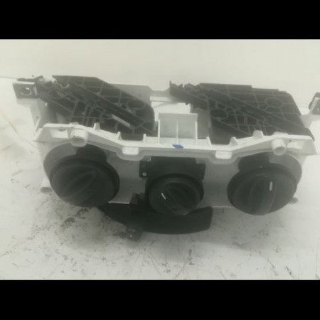 Commande de chauffage occasion FIAT PUNTO II Phase 2 05-2003->10-2009 1.2i 60ch 735340630