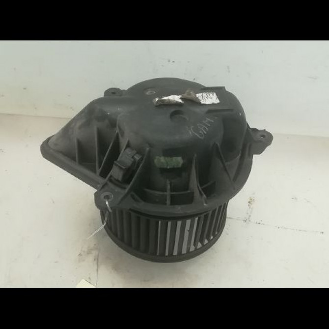 Ventilateur de chauffage occasion RENAULT TRAFIC II Phase 1 10-2001->08-2006 1.9 DCI 100ch 7701208225 1