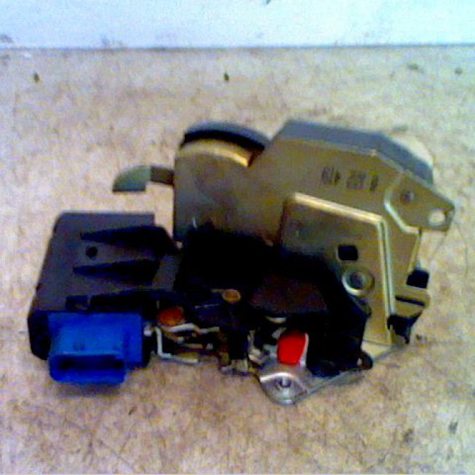 Serrure porte arg occasion B.M.W. SERIE 3 III Phase 1 01-1991->04-1998 1