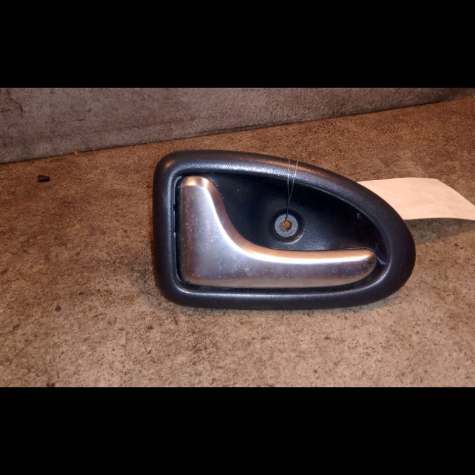 Poignee int porte avg occasion NISSAN PRIMASTAR phase 1 08-2006->... 8067100Q0H 1