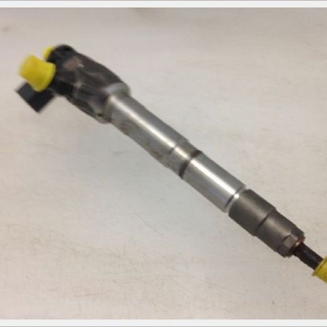 Injecteur occasion VOLKSWAGEN TOURAN III Phase 1 06-2015->... 4L130277AC 2