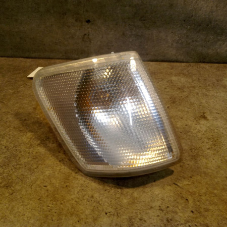 Clignotant droit occasion FORD FIESTA III Phase 2 01-1994->10-1996
