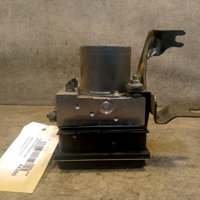 Unité hydraulique ABS occasion RENAULT CLIO III phase 2 ESTATE 03-2009->12-2014 1.5 DCI 85ch 8201135410 1