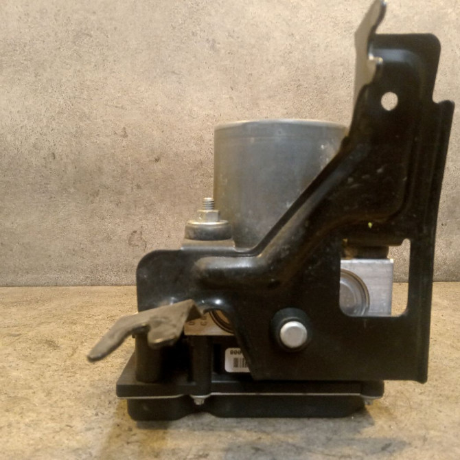 Unité hydraulique ABS occasion RENAULT CLIO III phase 2 ESTATE 03-2009->12-2014 1.5 DCI 85ch 8201135410 4