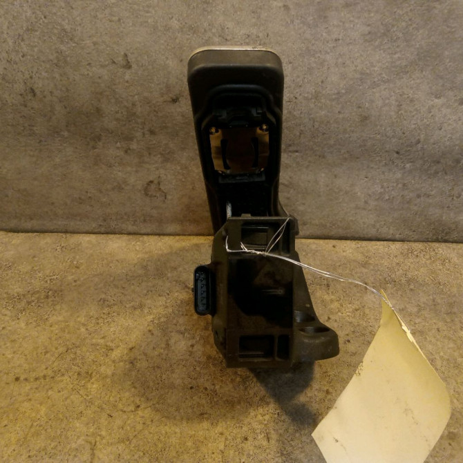 Potentiometre accelerateur occasion MERCEDES CLASSE C IV 3