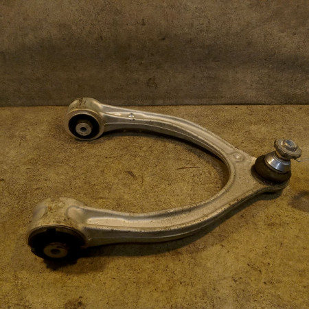 Triangle sup avg occasion MERCEDES CLASSE C IV 2053305501