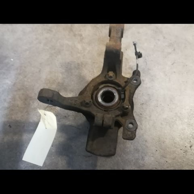 Moyeu avg occasion OPEL ASTRA III ASTRA III Phase 1 2004-04-01->2006-12-31 1.3 CDTI 93178652 2