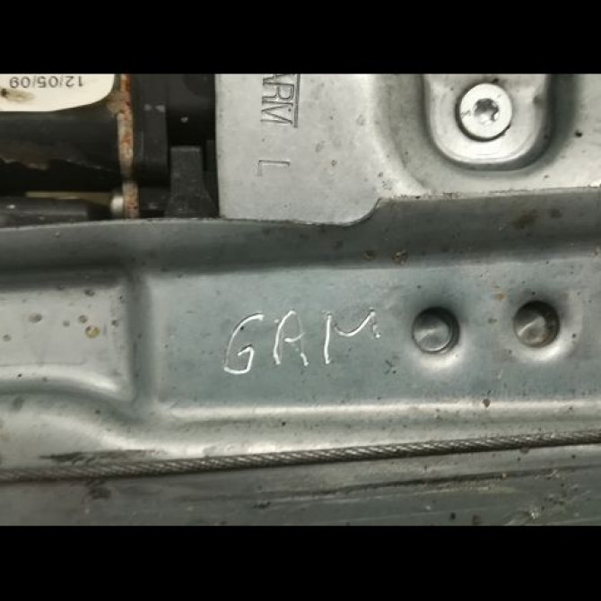 Mecanisme+moteur leve-glace avg occasion PEUGEOT 207 Phase 1 04-2006->06-2013 1.6 HDI 16v 90ch 9221FT 5