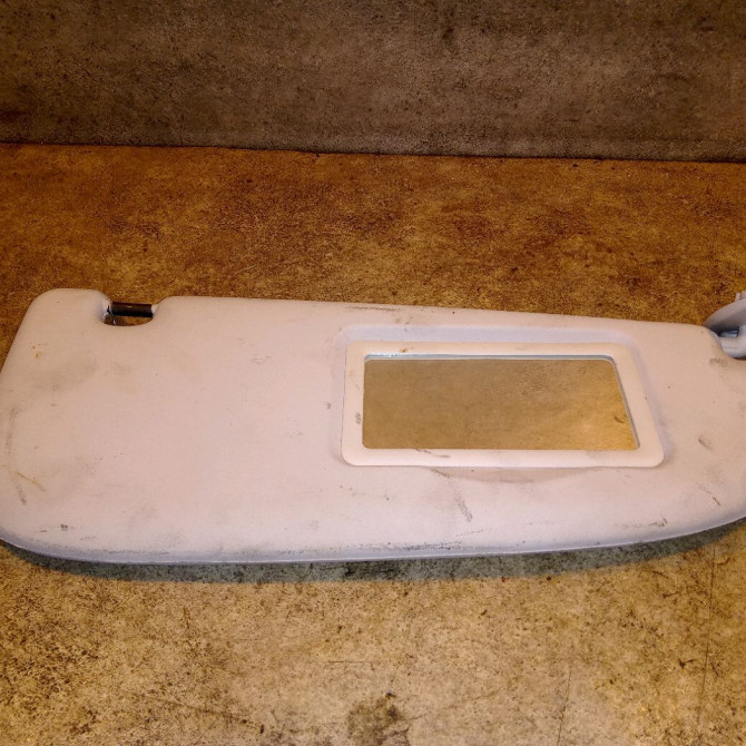 Pare-soleil droit occasion PEUGEOT 206 Phase 1 09-1998->03-2009 1.9 D 8143HE 2