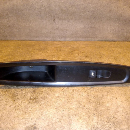 Commande lève-glace porte avant droite occasion CITROEN C4 I Phase 2 07-2008->10-2010 1.6 HDI 92ch 6554HF