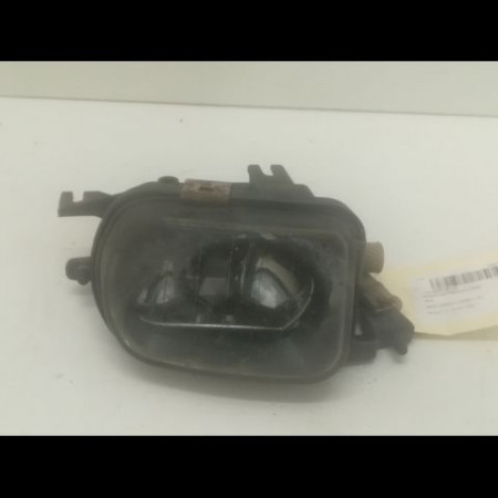 Phare antibrouillard avant gauche occasion MERCEDES CLASSE C II Phase 2 03-2004->06-2007 C 220 CDI 2308200356