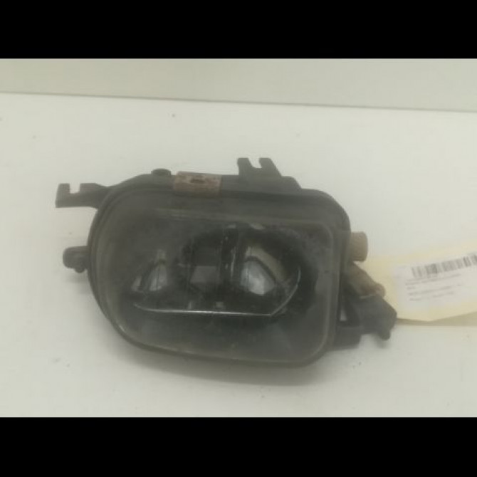 Phare antibrouillard avant gauche occasion MERCEDES CLASSE C II Phase 2 03-2004->06-2007 C 220 CDI 2308200356 1