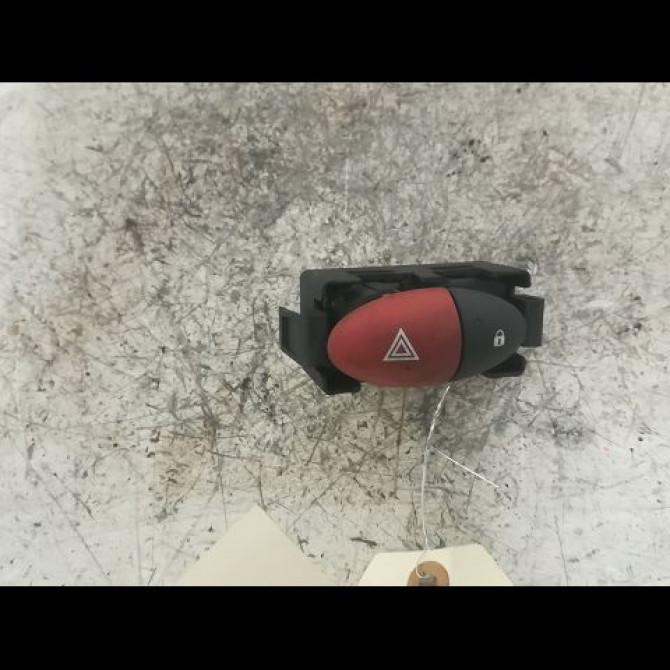 Bouton de warning occasion RENAULT TWINGO II Phase 1 06-2007->11-2011 1.5 DCI 65ch 1