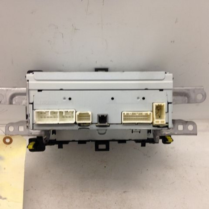 Autoradio occasion TOYOTA YARIS III YARIS III Phase 1 2011-03-01->2015-04-30 861200D640 2