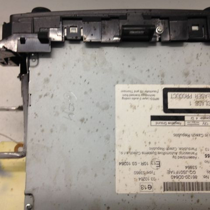 Autoradio occasion TOYOTA YARIS III YARIS III Phase 1 2011-03-01->2015-04-30 861200D640 3